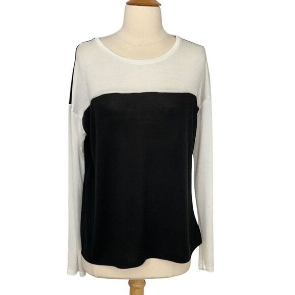 Vince Long Sleeve Knit Top Black White Rayon Silk Contrast Modern Boxy Size M - Picture 1 of 9